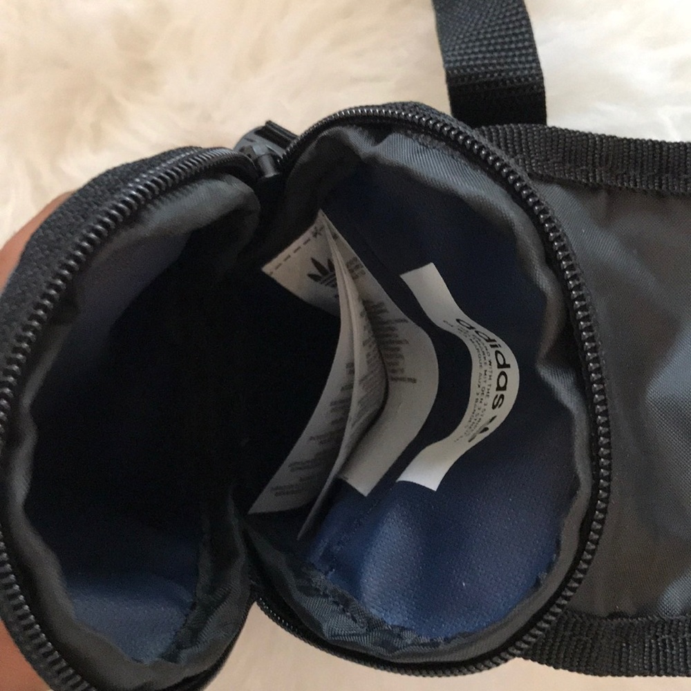 Adidas sling bag - Picture 4 of 4